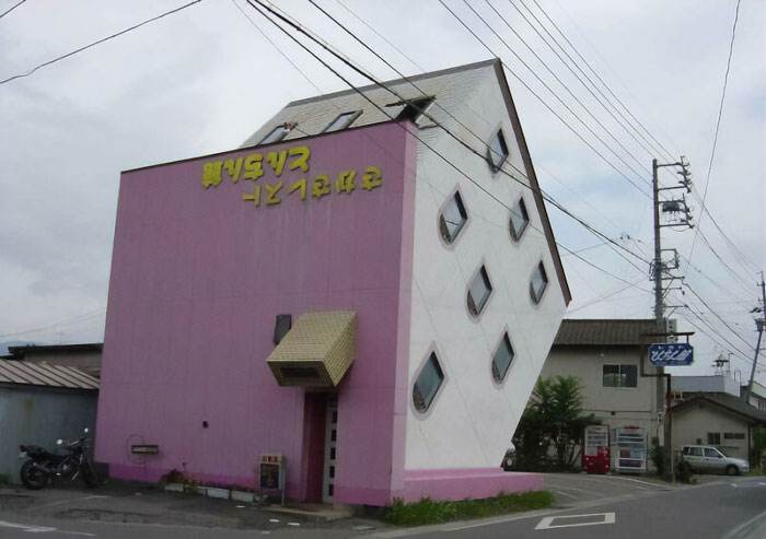 30 Hilarious Times Architects Failed To Consider Basic Functionality