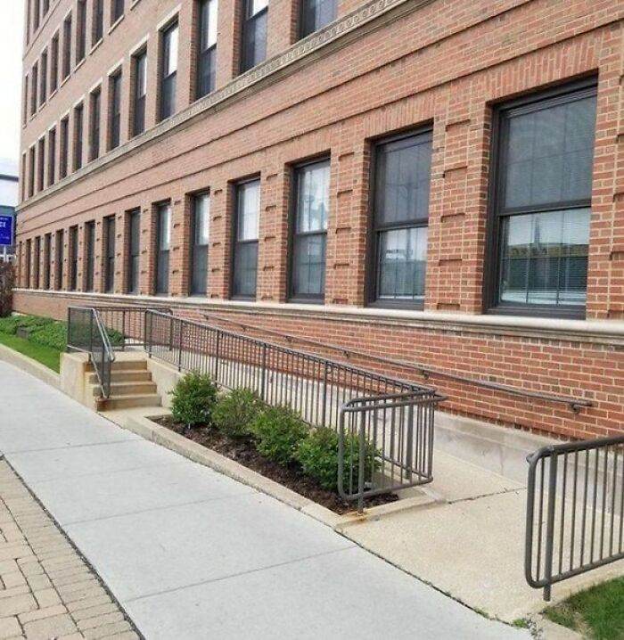 30 Funny Times People Failed At Renovating Their Homes