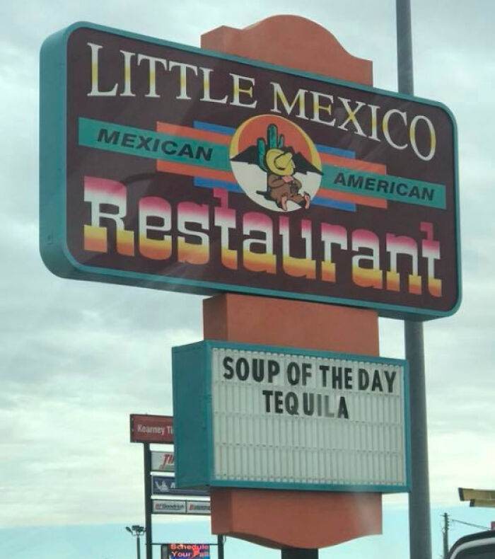 30 Of The Funniest Signs