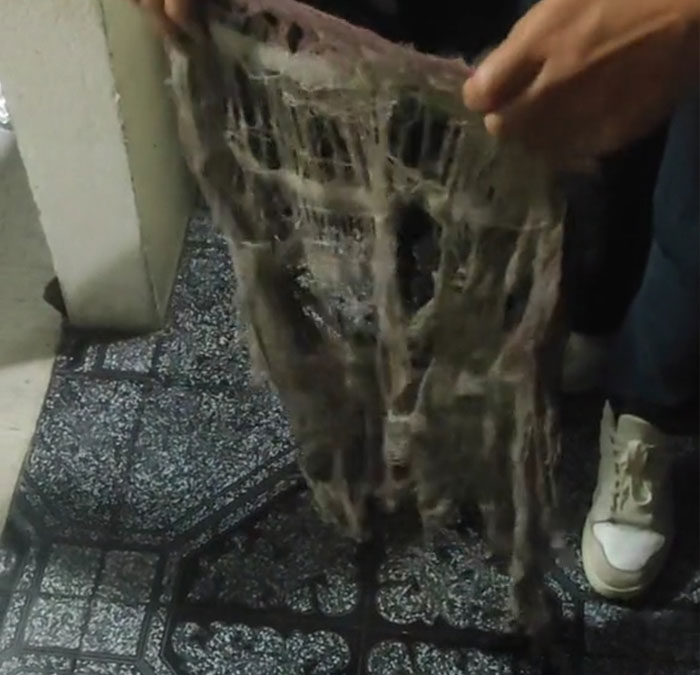 30 Hilarious Objects That Have Been Used To The Very End 