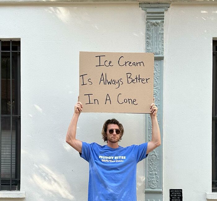 30 MustSee Hilarious 'Dude With Sign' Images For A Good Laugh