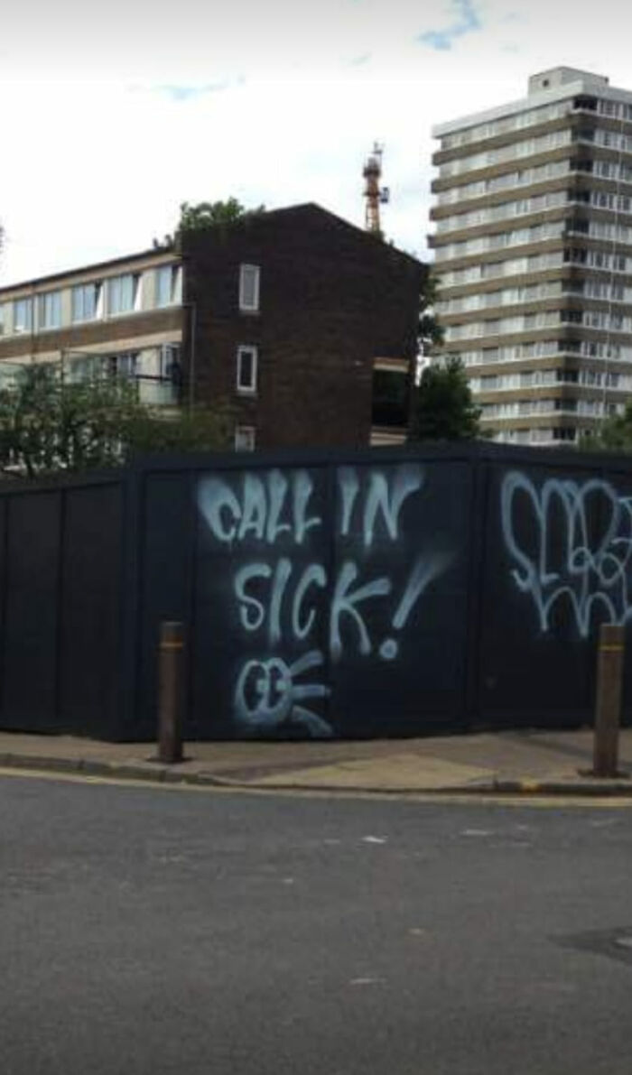 Funny Weird Graffiti 64Ccf05E85227 700