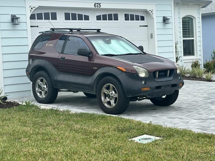 30 Ridiculous Cars That Some People Actually Thought Were A Good Idea