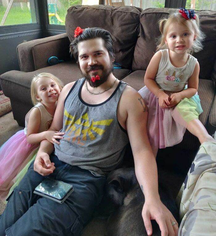 655F1Be4A0Bf2 Dads Alone With Kids