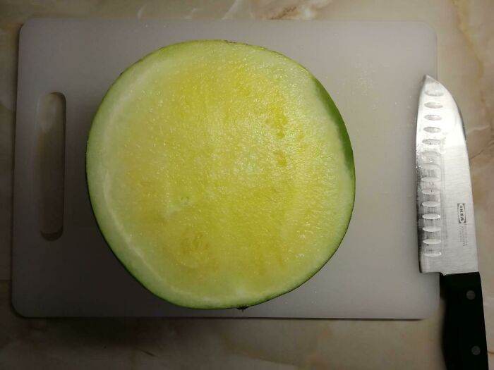 30 Unluckiest Moments Captured In People's Food Purchases