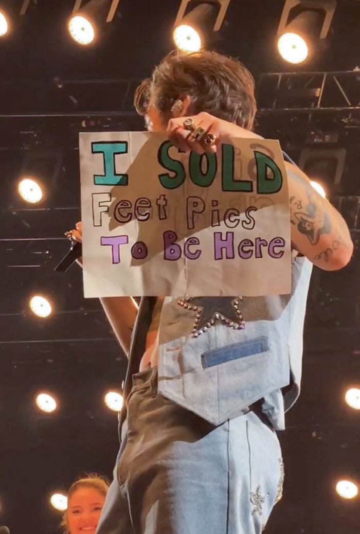 Funny Fan Signs Posters 11 664Cafead5004 700