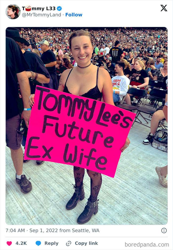 Funny Fan Signs Posters 17 6659Bc304A0Fc 700