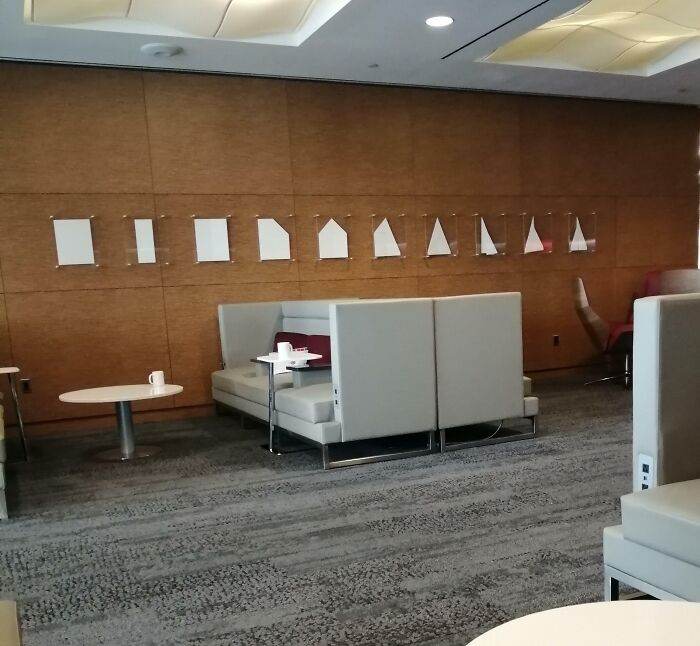 6686803Ca7413 Funny Airport Photos