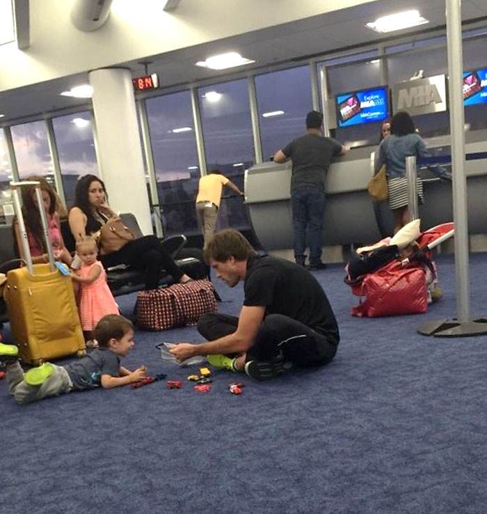 Funny Airport Photos 33 66868F7D3D147 700