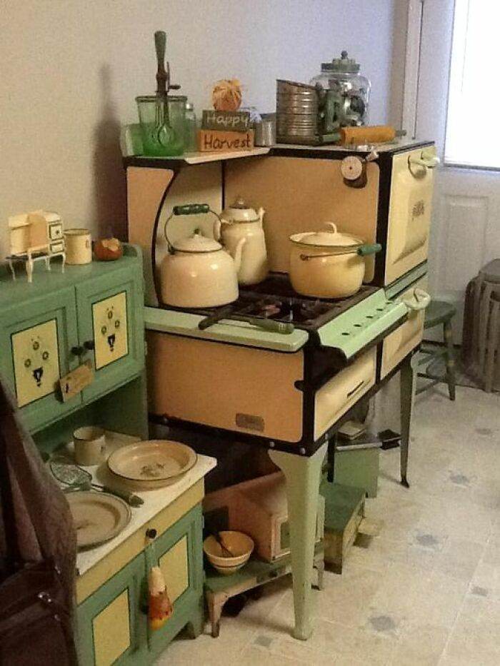 Vintage Kitchens 6690F2013332A 700