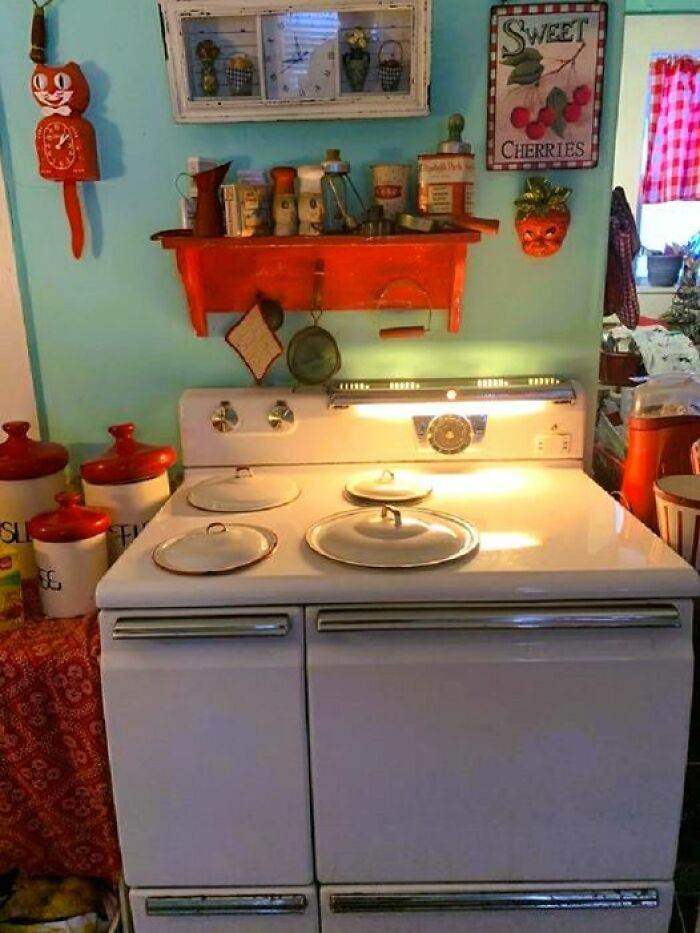 Vintage Kitchens 6690F36E7Ea3A 700