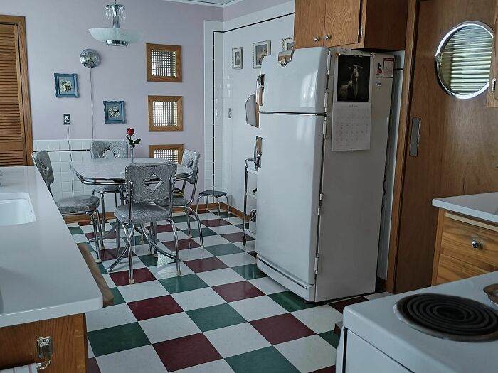 Vintage Kitchens 66910C894C8A4 700