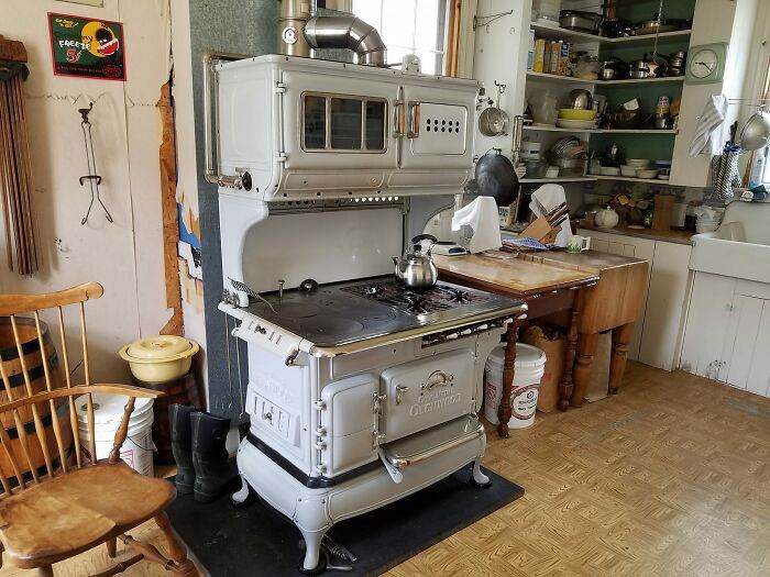 Vintage Kitchens 669110Ebe184B 700