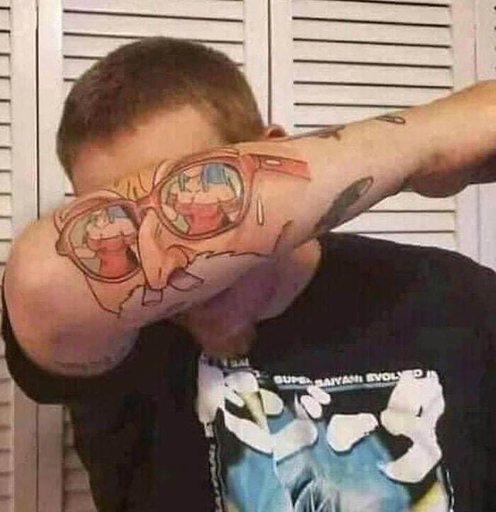 Bad Tattoos Pics 672B1E97D61F9 700